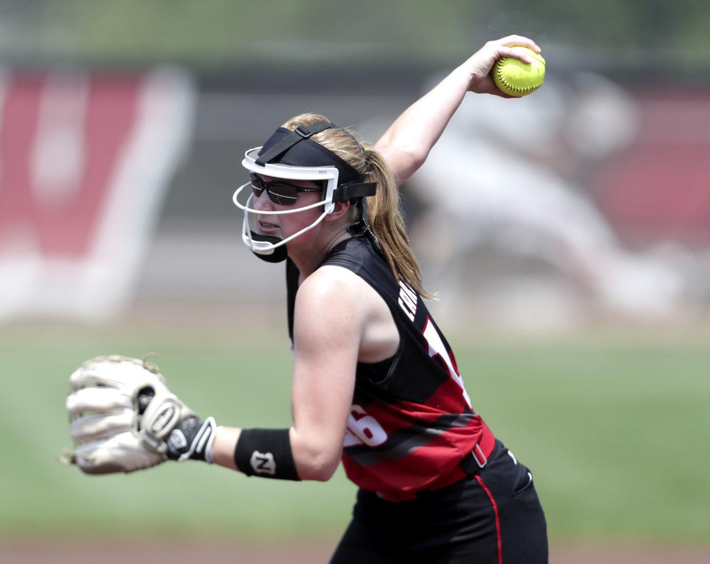 WIAA state softball photo: Sun Prairie junior pitcher Maddie Gardner